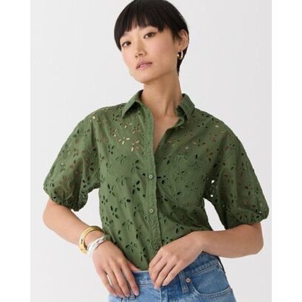 J.Crew Spring garden top- Button Down in eyelet SZ 4